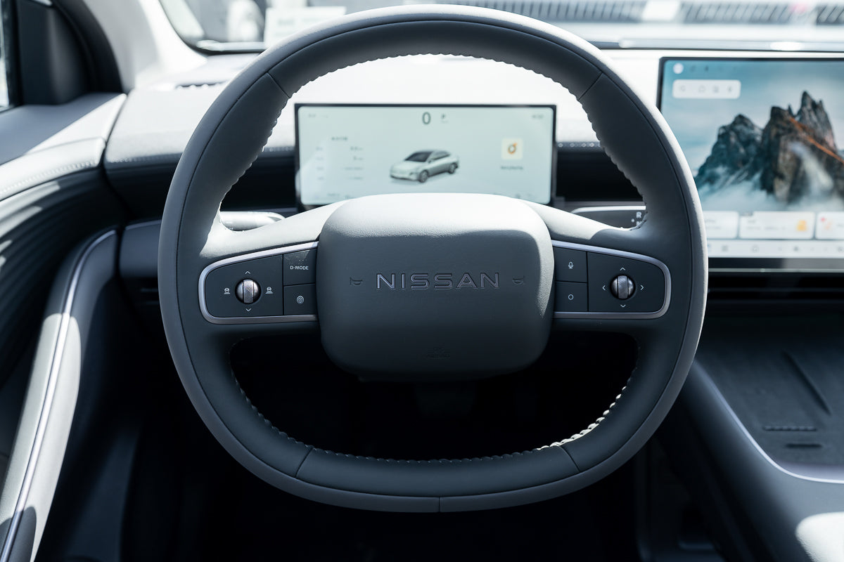 Nissan N6 180 Max 2025 black