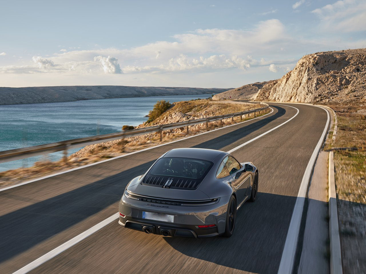2025 Porsche 911 Carrera GTS