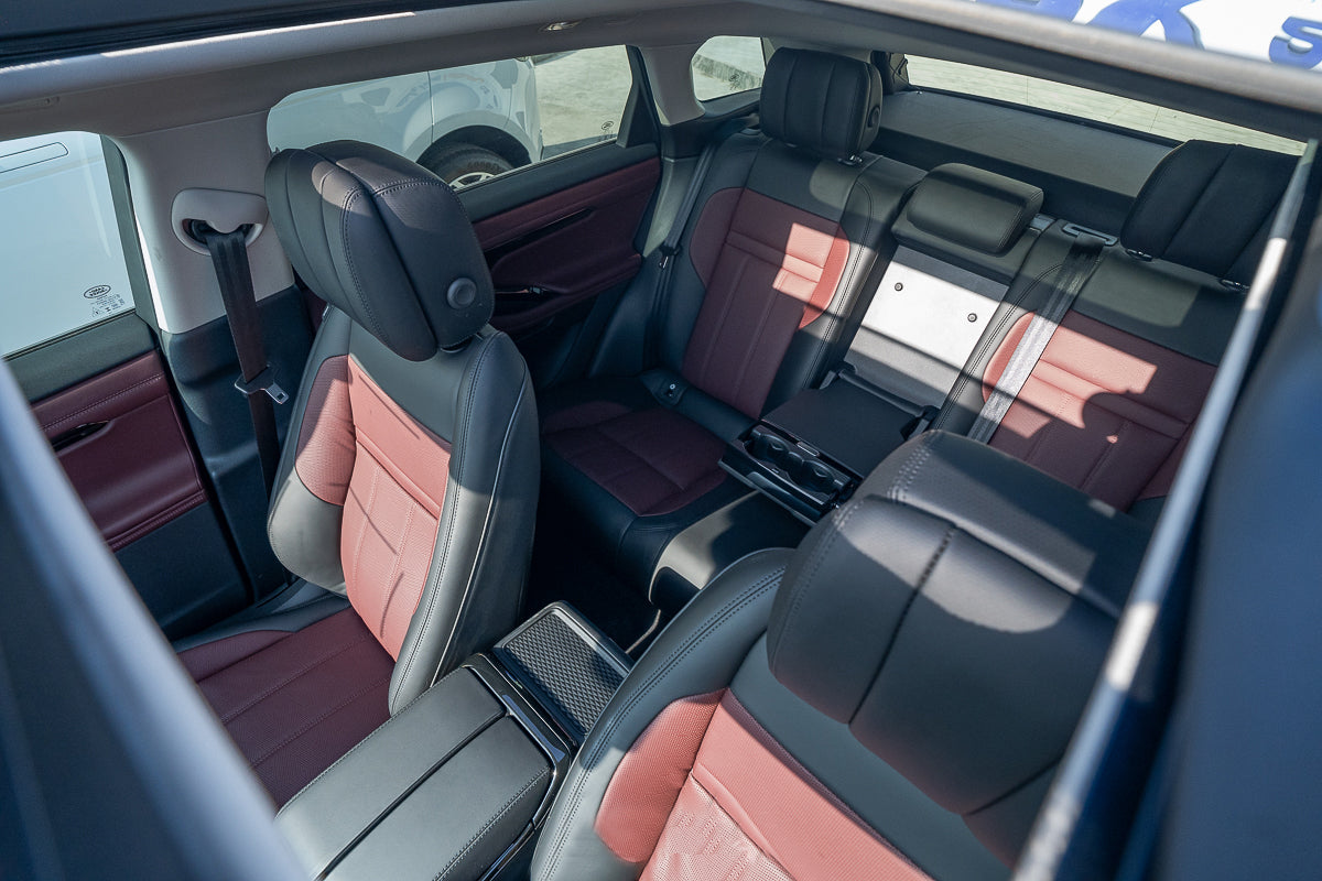 Range Rover Evoque Luxury Edition 2024 Silver Gray