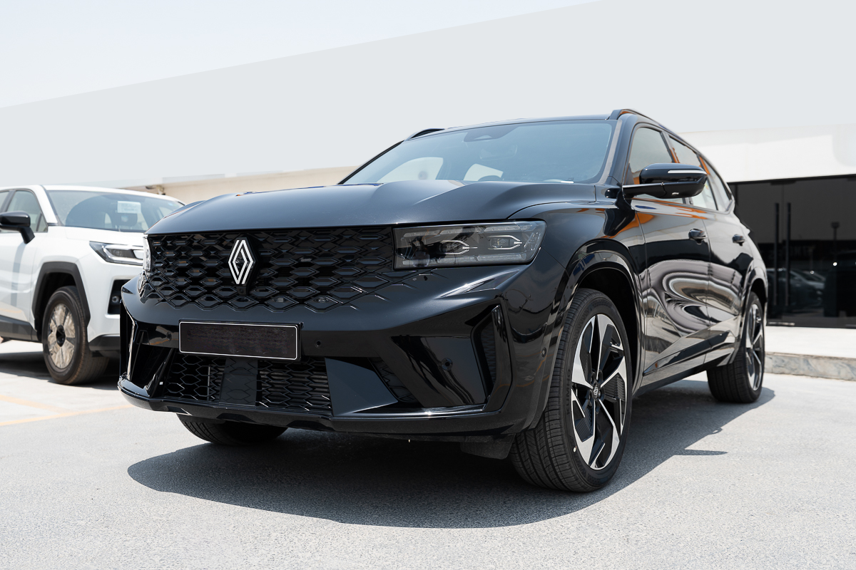 Renault Koleos Iconic 2026 black
