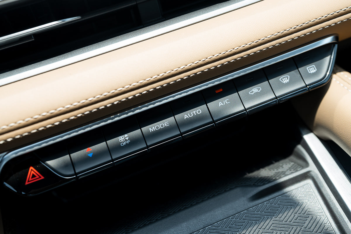 Renault Koleos Iconic 2026 black