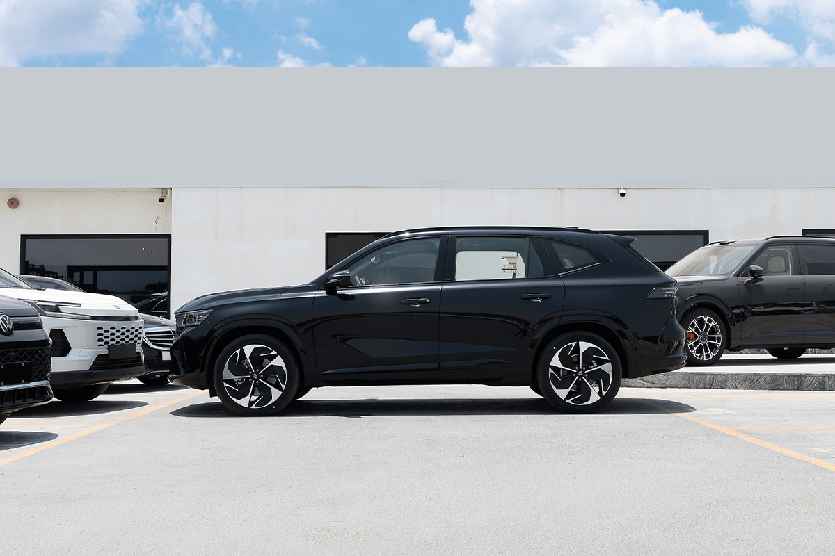 Renault Koleos Iconic 2026 black