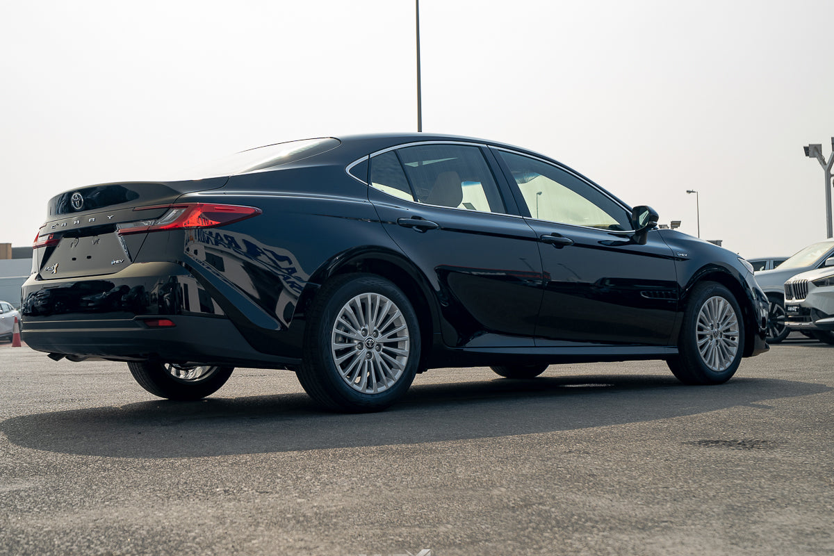 Toyota Camry E Plus HEV 2025 Black