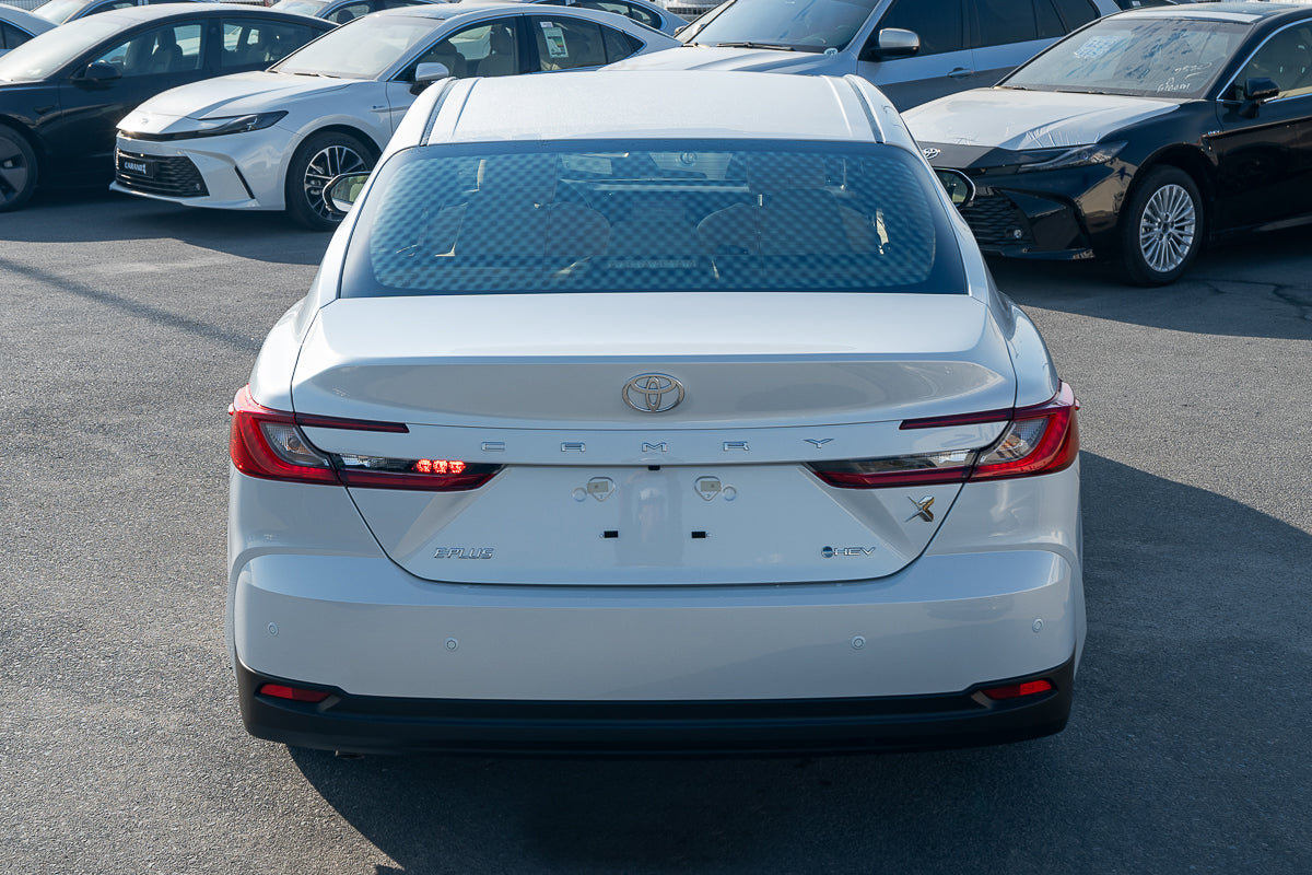 Toyota Camry E Plus HEV 2025