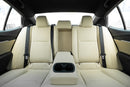 Toyota Camry E Hybrid 2026 white