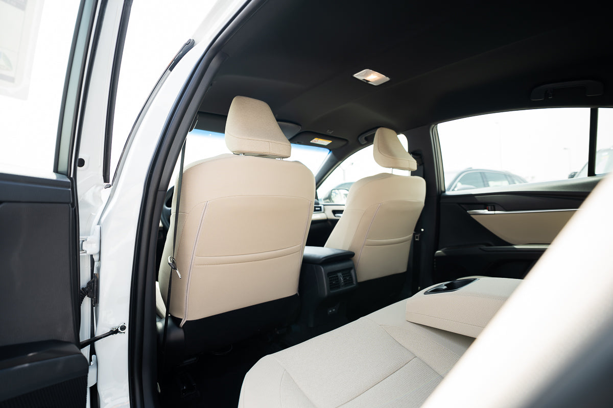 Toyota Camry E Hybrid 2026 white