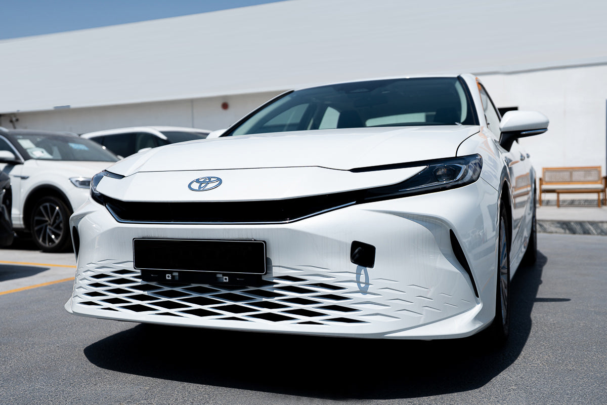 Toyota Camry Hybrid 2.0HGVP Luxury Edition 2025 – Premium Eco Sedan