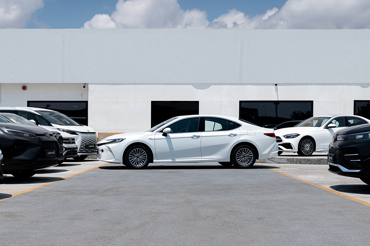 Toyota Camry Hybrid 2.0HGVP Luxury Edition 2025 – Premium Eco Sedan