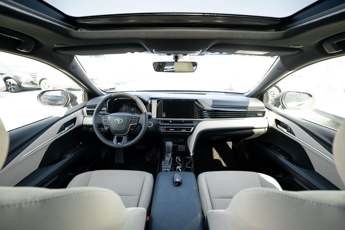 Toyota Camry LE Hybrid 2026 Black