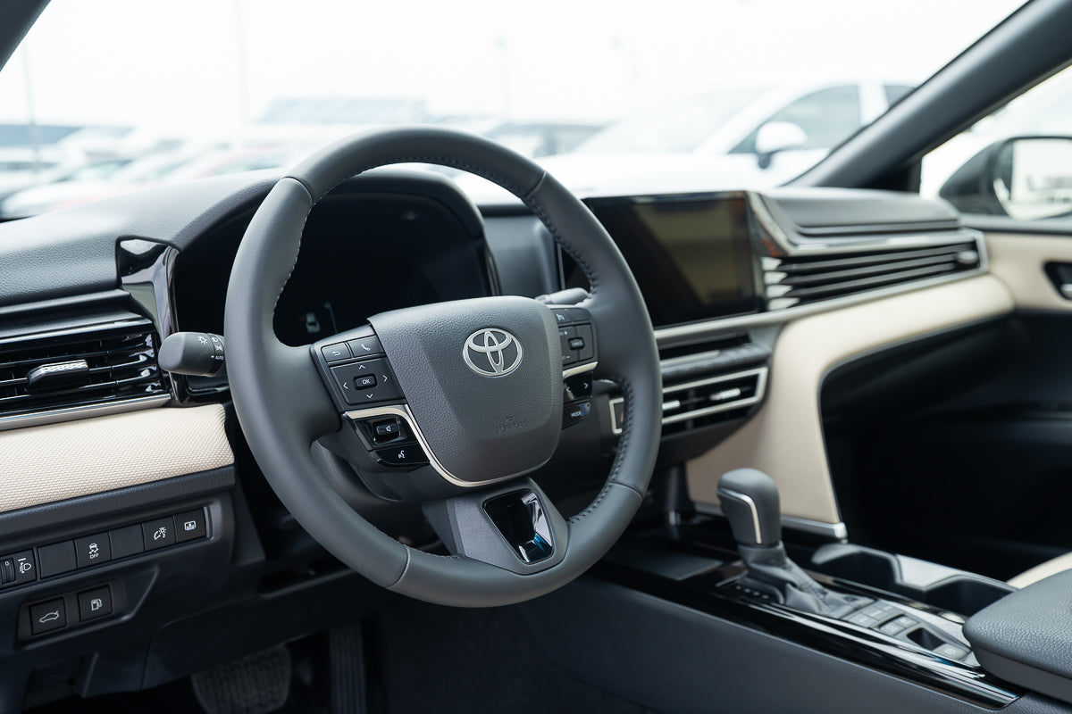 Toyota Camry LE Hybrid 2026 white