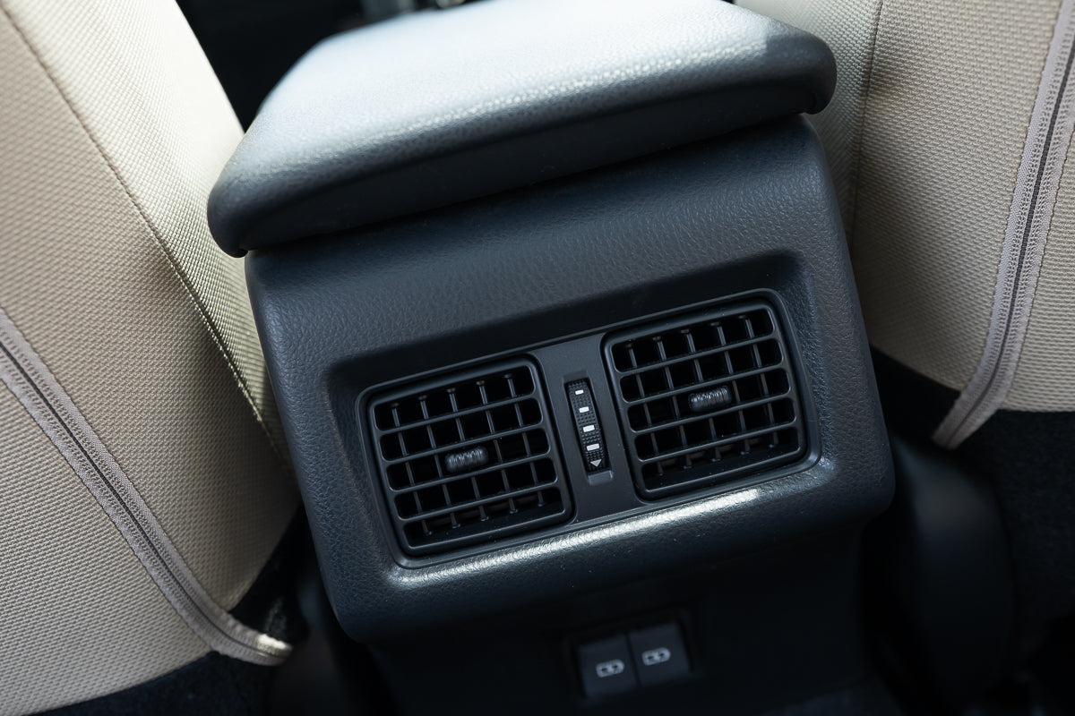 Toyota Camry LE Hybrid 2026 white