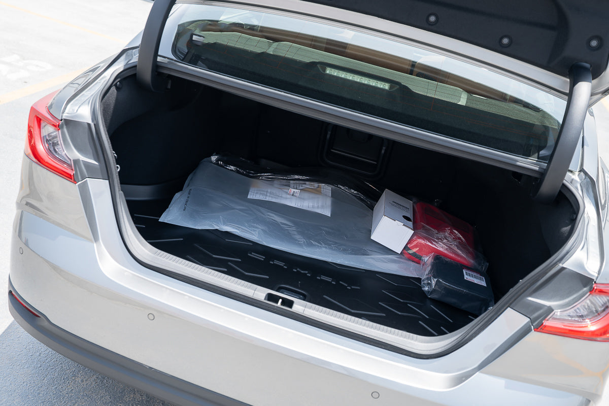 Toyota Camry Lumiere Hybrid 2026 grey