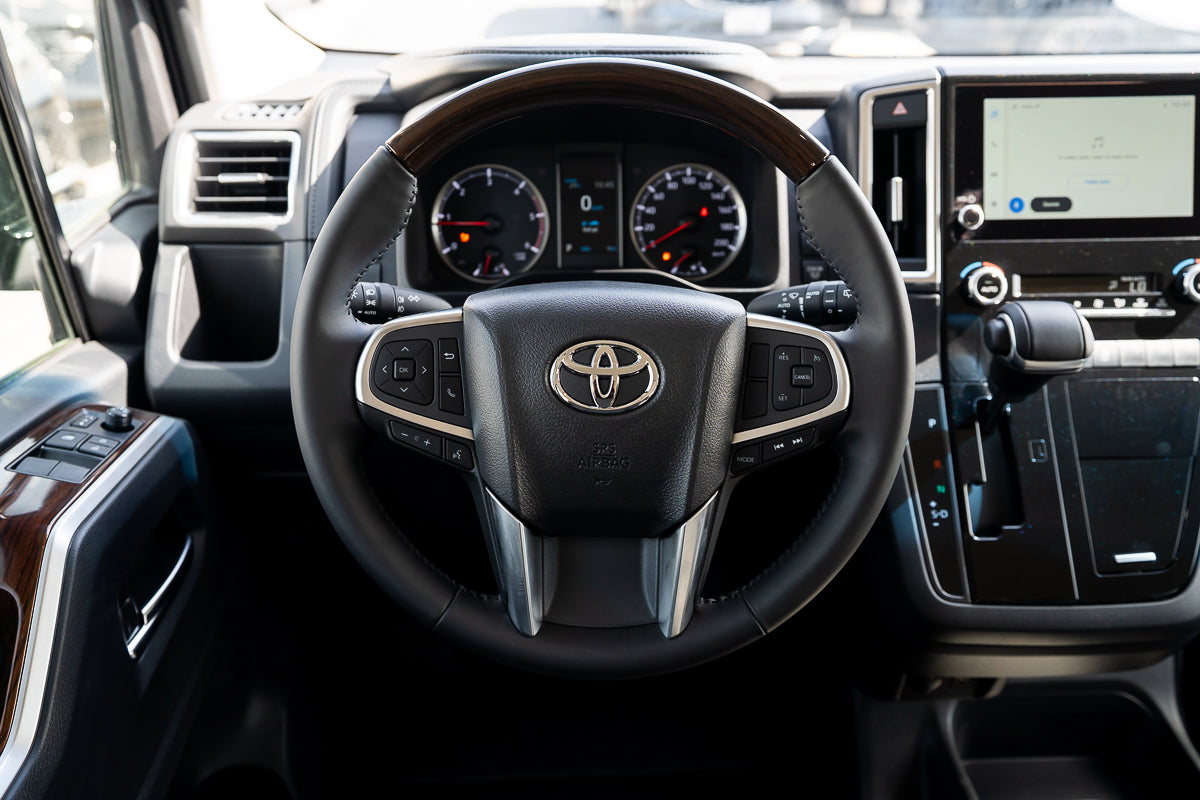 Toyota Granvia 2025