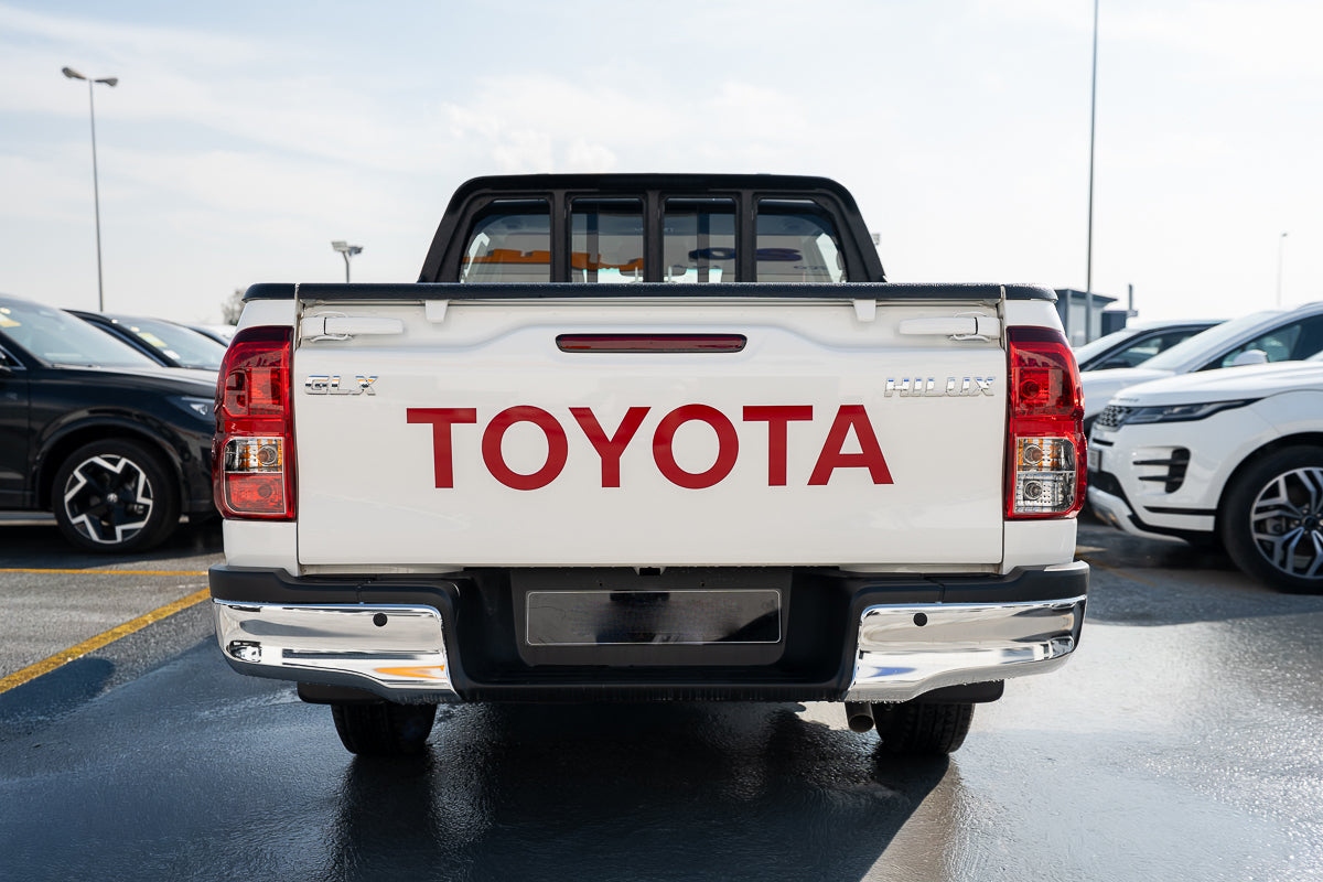 Toyota Hilux GLX 2026 White GCC