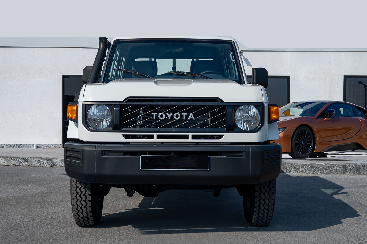 Toyota Land Cruiser HZJ79 V6 Pick Up 4.2L Diesel Double Cabin 2024