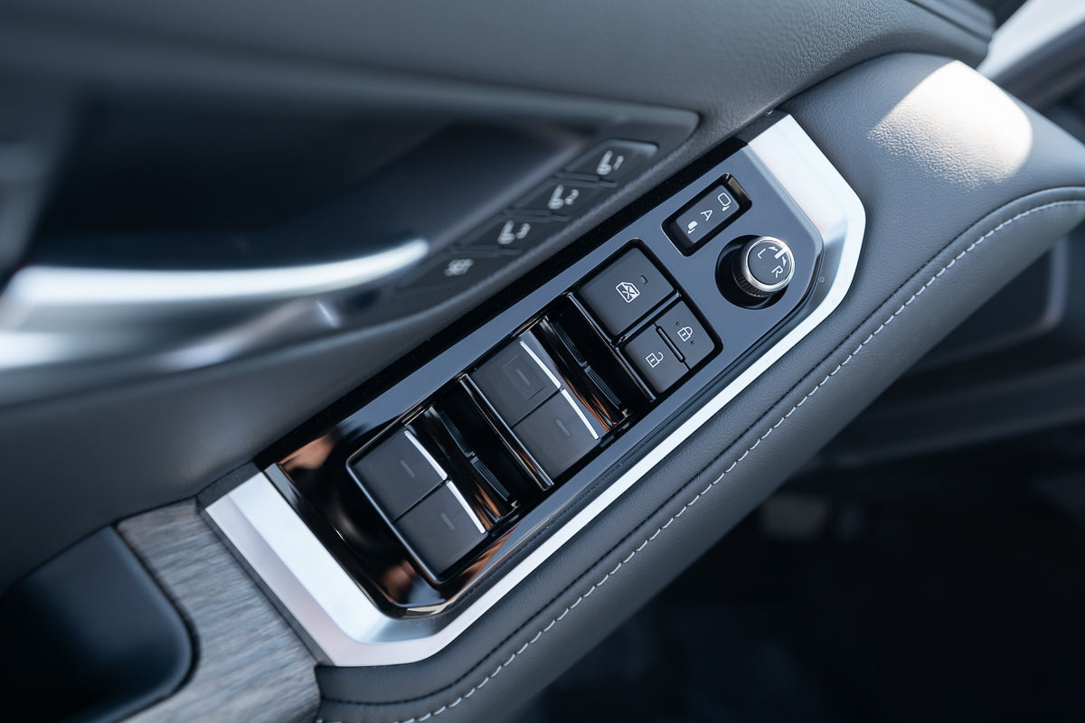 Toyota Land Cruiser VX 2025 White