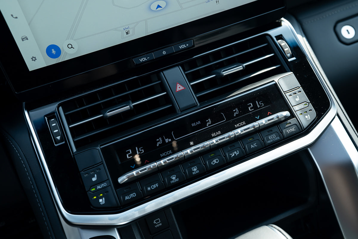 Toyota Land Cruiser VX 2025 White