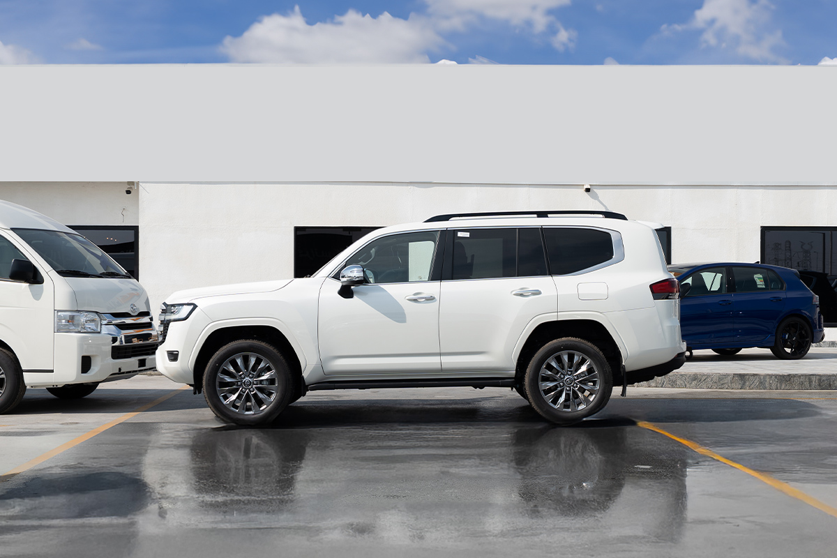 Toyota Land Cruiser VX 2025 White