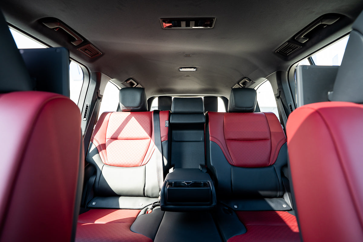 Toyota Land Cruiser VXR 2026 black