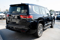 Toyota Land Cruiser VXR 2026 black