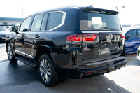 Toyota Land Cruiser VXR 2026 black