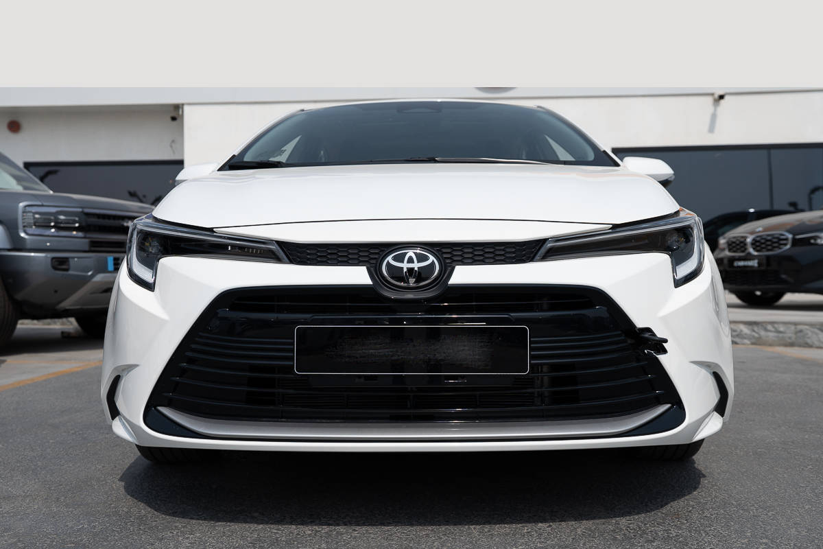 Toyota Corolla Levin 2025 Luxury Hybrid Full Option chinese space