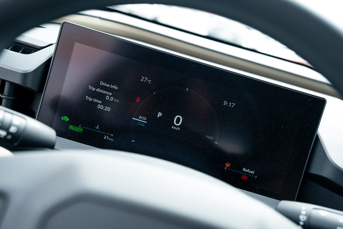 Toyota RAV4 LE Hybrid 2026 bronze