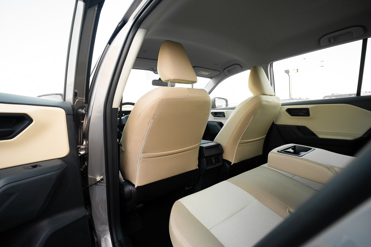Toyota RAV4 LE Hybrid 2026 bronze