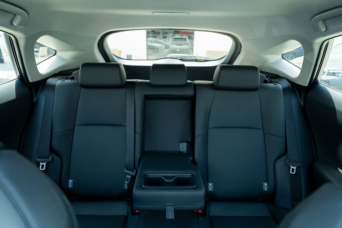 2025 Toyota Venza Luxury White 