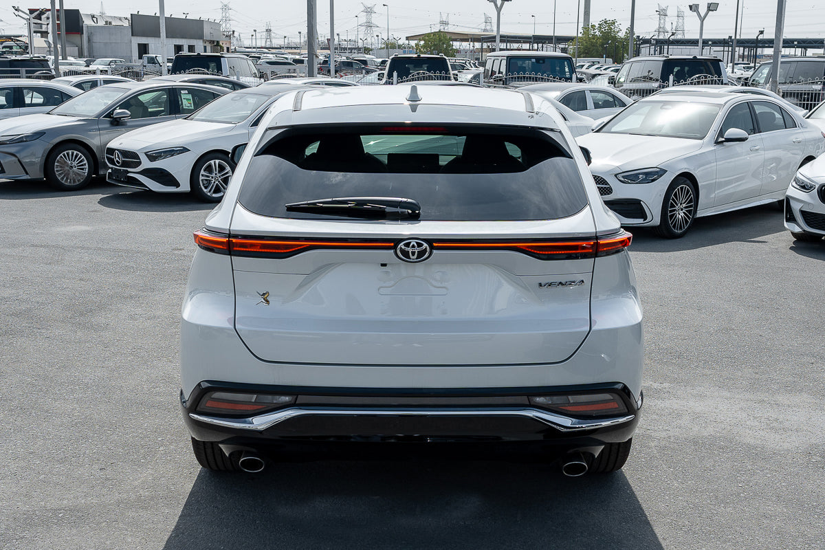 2024 Toyota Venza Luxury White