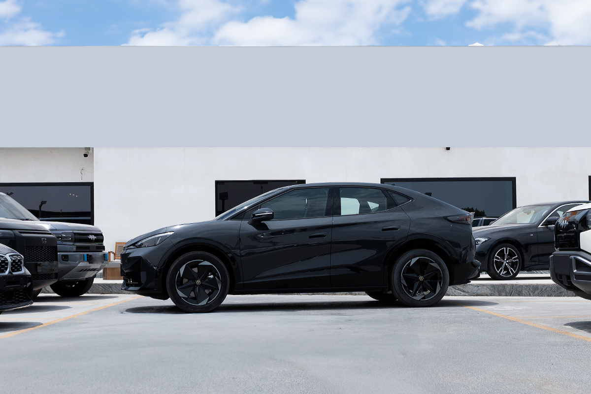 Volkswagen ID. Unyx Pure 2025 Black