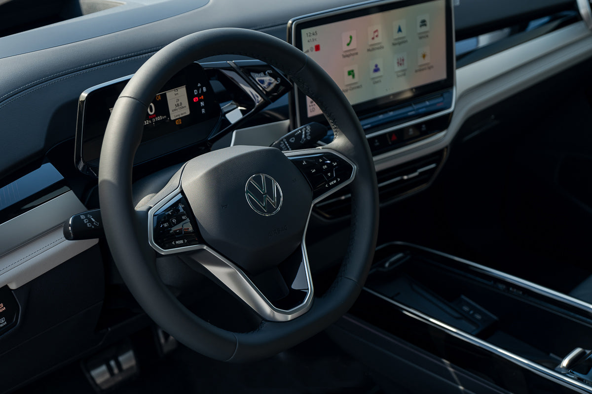 Volkswagen ID.6 CROZZ Pro 2024 Silver