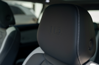 Volkswagen ID.6 CROZZ Pro 2024 Silver