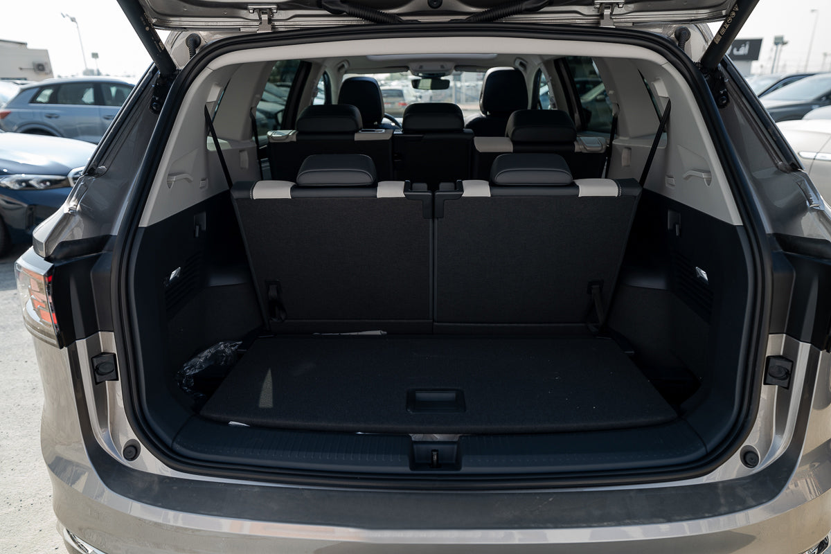 Volkswagen ID.6 CROZZ Pro 2024 Silver