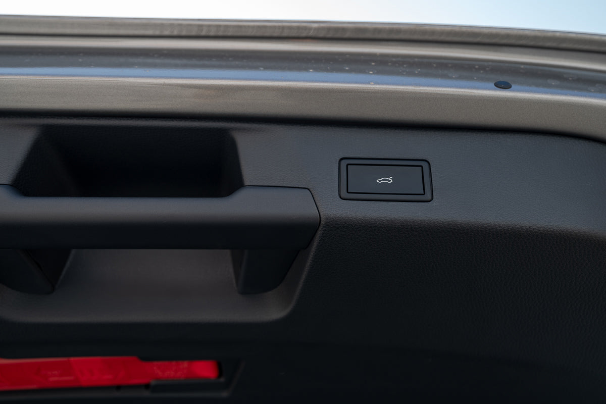 Volkswagen ID.6 CROZZ Pro 2024 Silver