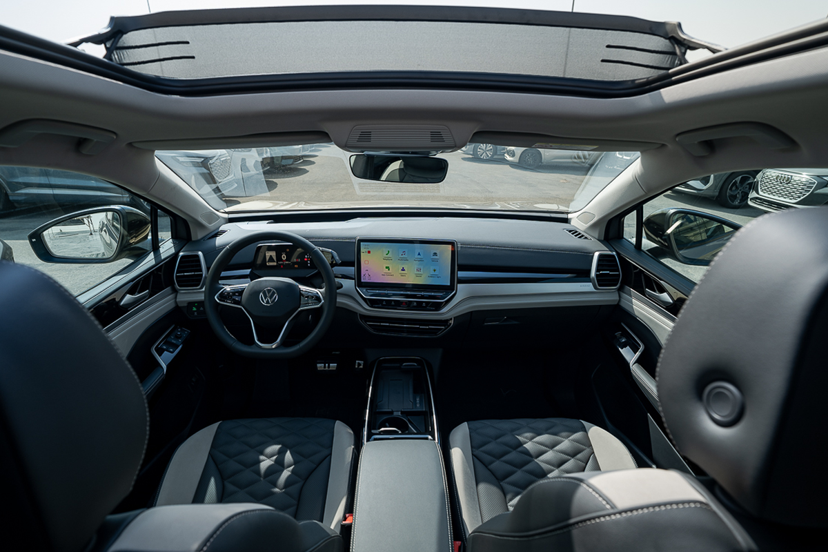 Volkswagen ID.6 CROZZ Pro 2024 Silver