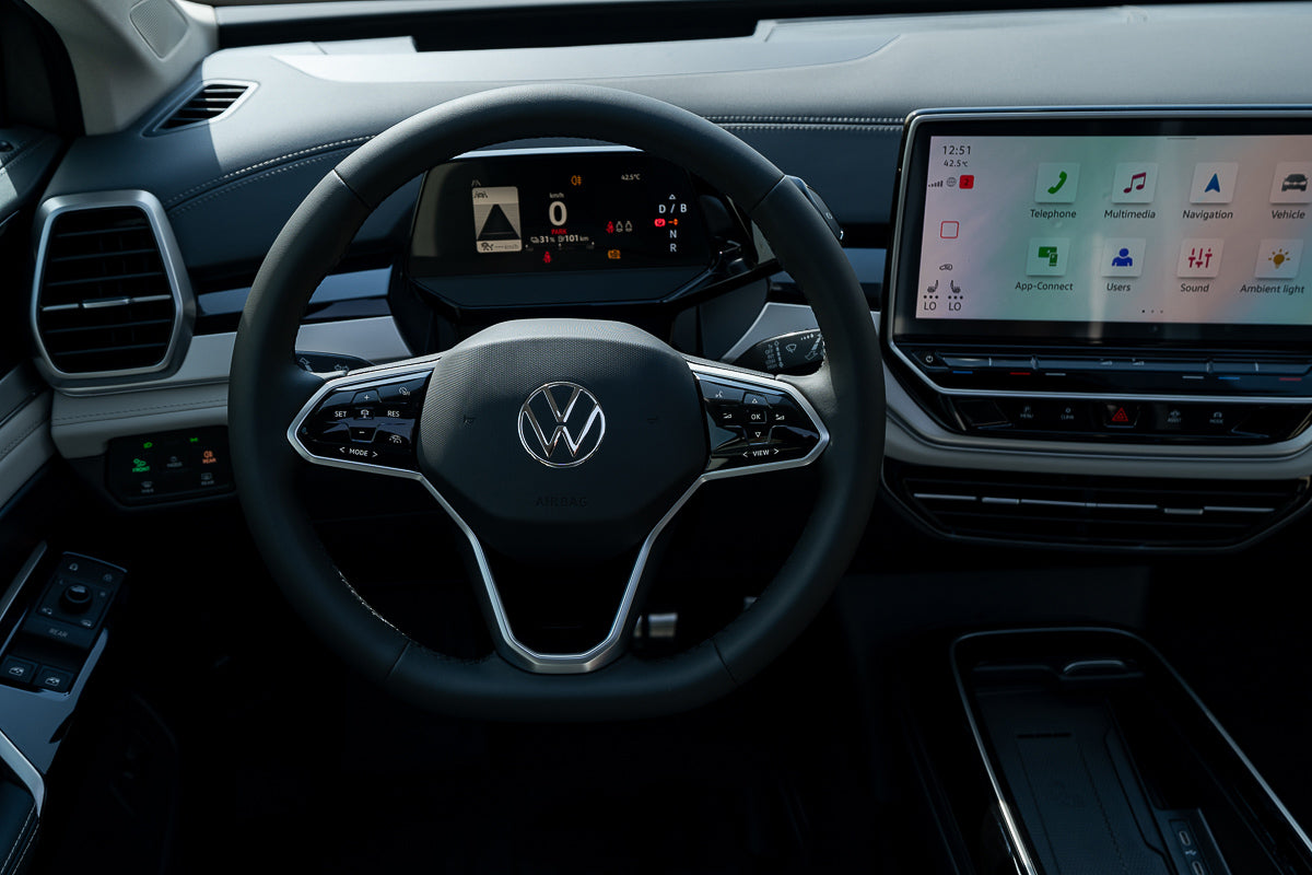 Volkswagen ID.6 CROZZ Pro 2024 Silver