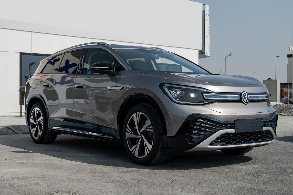 Volkswagen ID.6 CROZZ Pro 2024 Silver