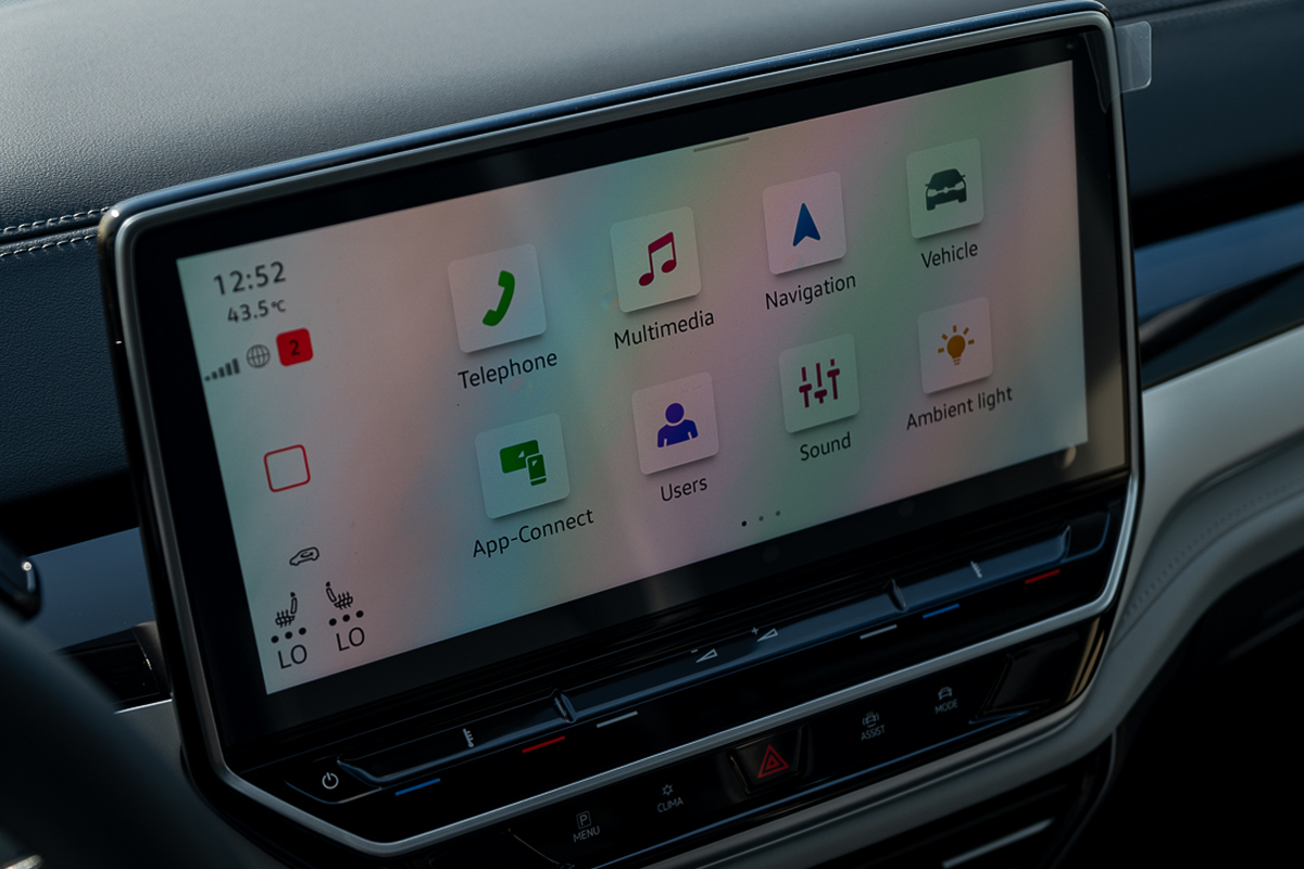 Volkswagen ID.6 CROZZ Pro 2024 Silver