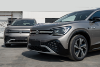 Volkswagen ID.6 CROZZ Pro 2024 Silver