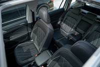 Volkswagen Tiguan 330 TSI 2WD R-Line 2024 front view
