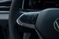 Volkswagen Tiguan 330 TSI 2WD R-Line 2024 front view