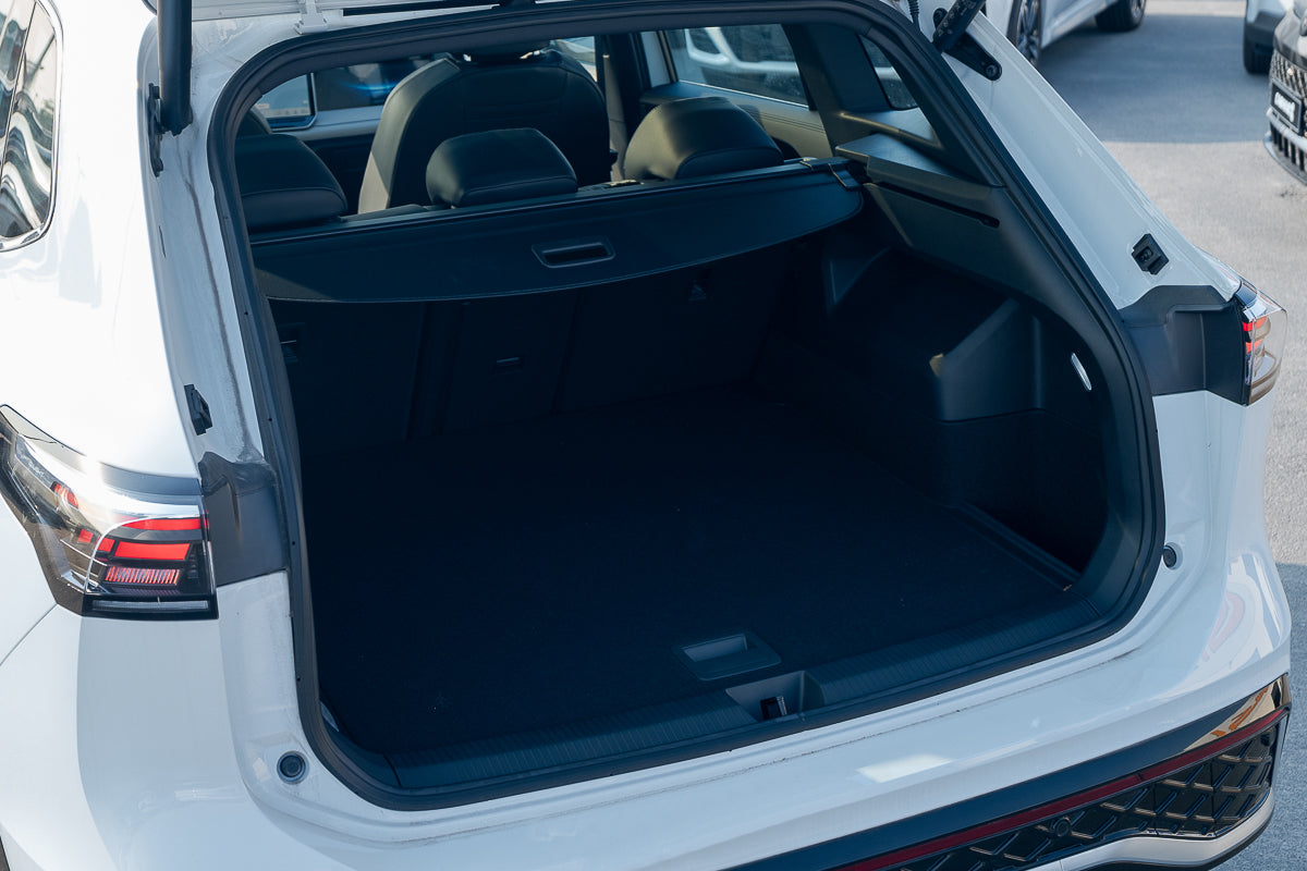 Volkswagen Tiguan L PRO 330 TSI 2WD R-Line Smart Leader 2024