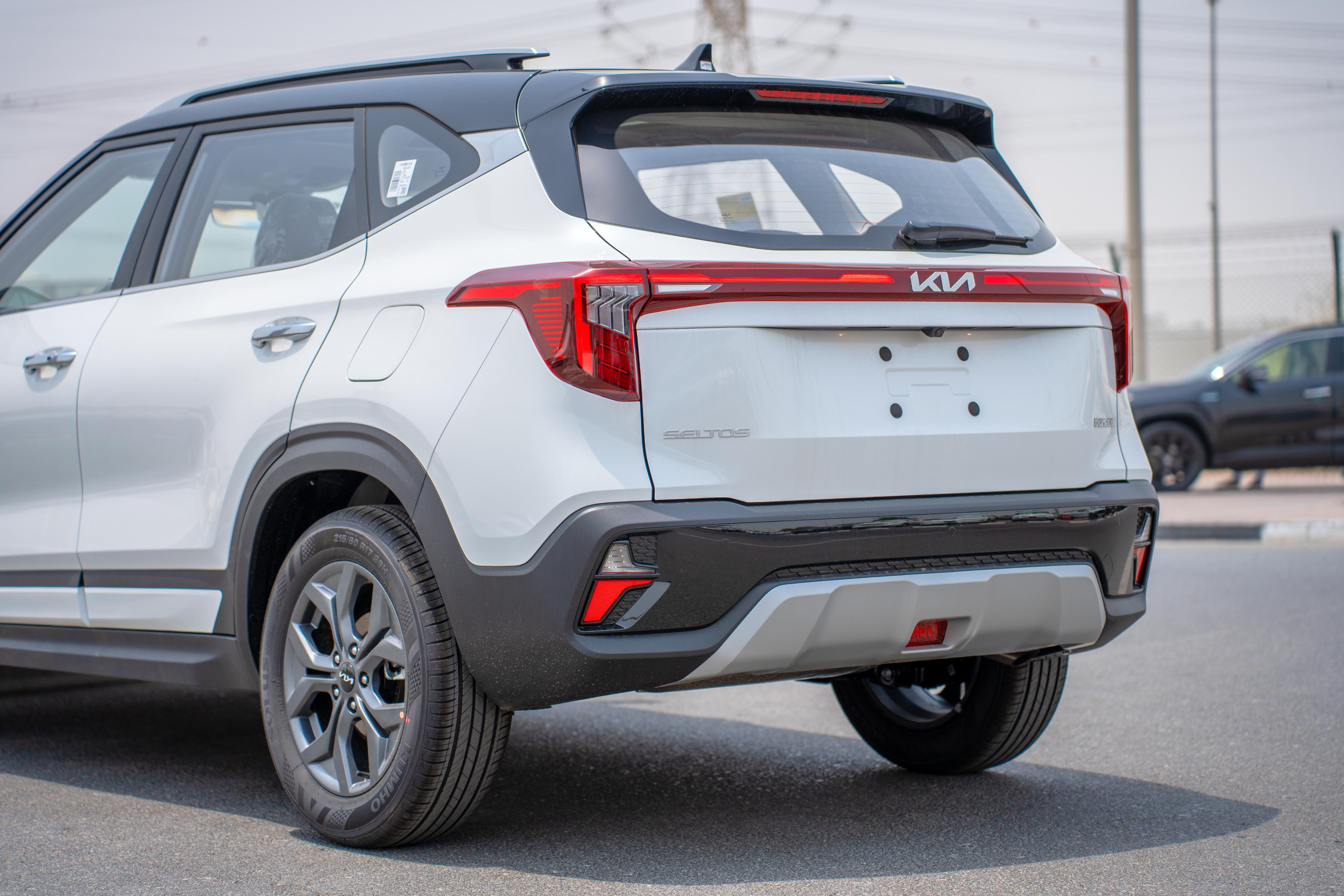 Kia Seltos 2024 Chinese Specs White