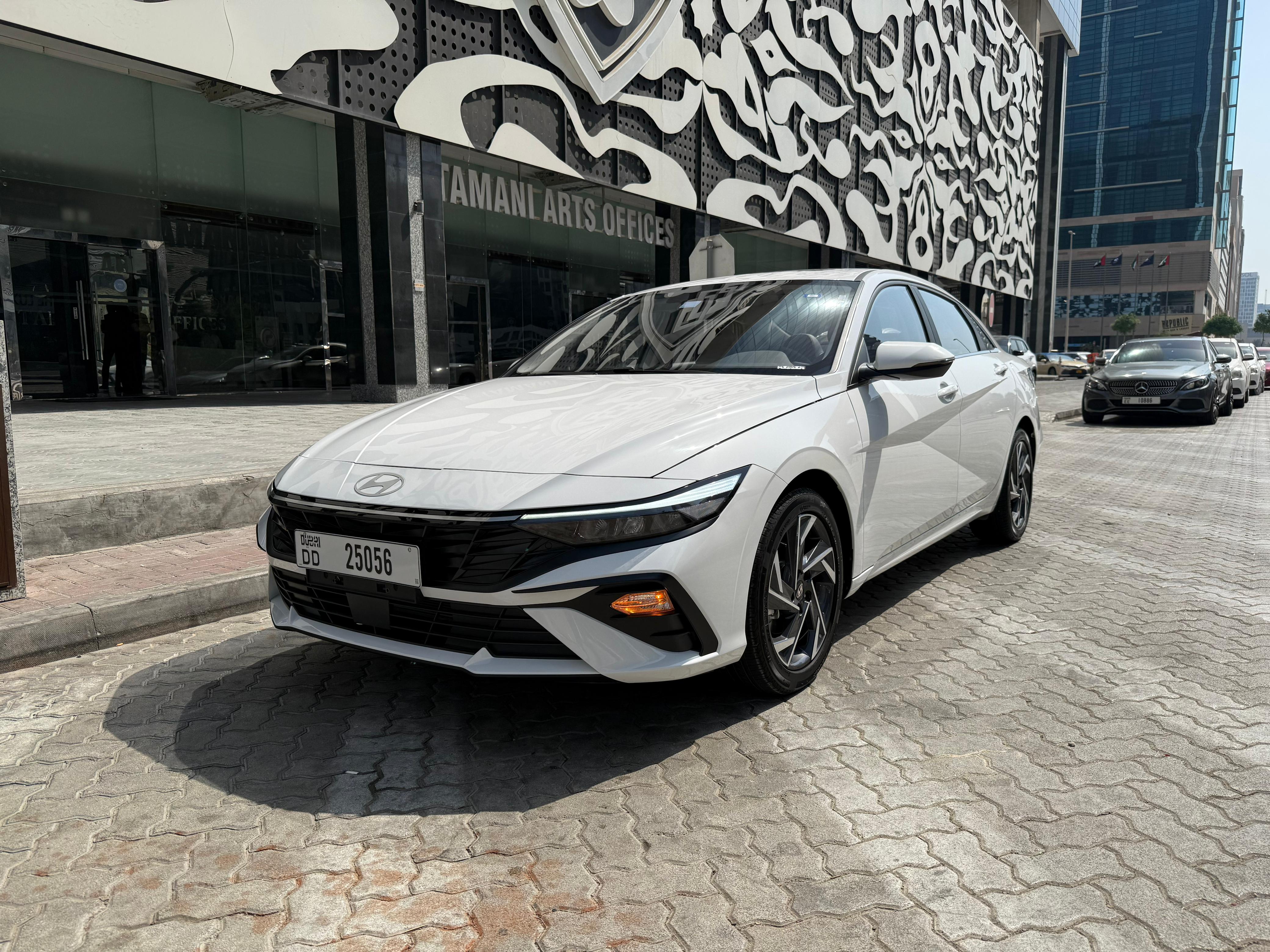 Hyundai Elantra 2025 White For Rent