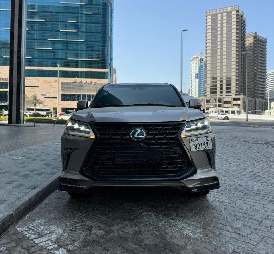 Lexus LX 570 2016 Gray