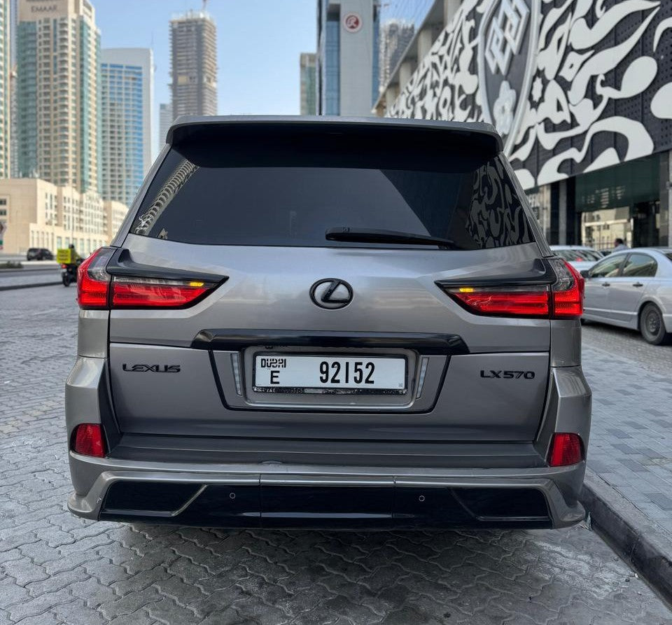 Lexus LX 570 2016 Gray