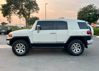 Toyota FJ Cruiser 2014 White