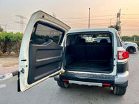 Toyota FJ Cruiser 2014 White