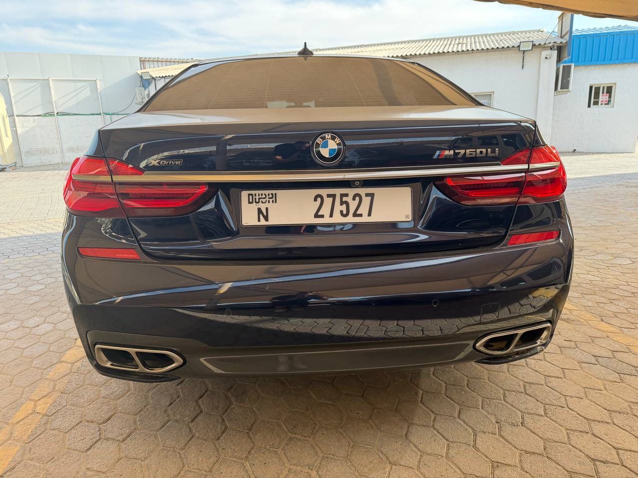BMW 760Li V12 2017 Dark Blue